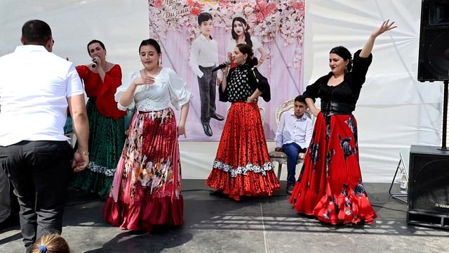 падение танцовщицы в танце