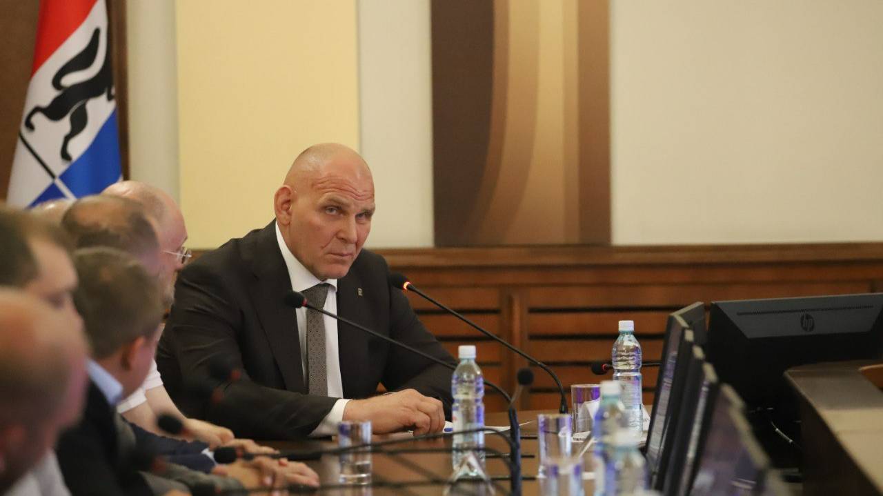 Александр Карелин встретился с участниками проекта «В одной команде со СВОими»