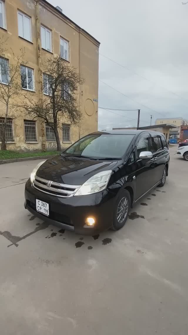 Toyota Isis #automobile #автомобильнаторгах #car #обзор