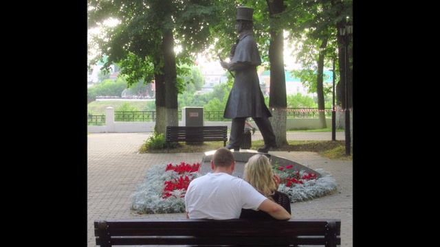 "МЕЖДУ ТЕМ, ВО ВЛАДИМИРЕ"... (Фото Юрия СИЗОВА (Владимир), муз. - DJ LAVA) (Вяч. СЫРЦОВА)