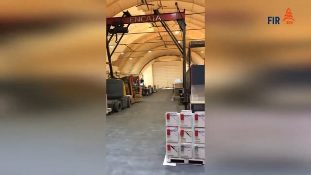 Videotour durch eine fertig aufgepumpte Bogenkuppel von "The Fir"