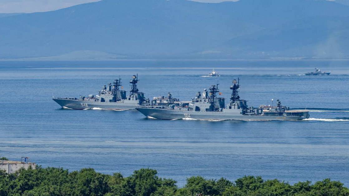 Отряд кораблей России и Китая вышел в Японское море для патрулирования