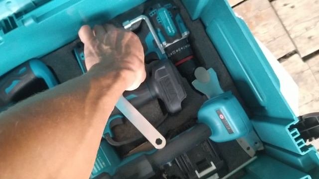 Электро инструмент с валберес 
6 в 1