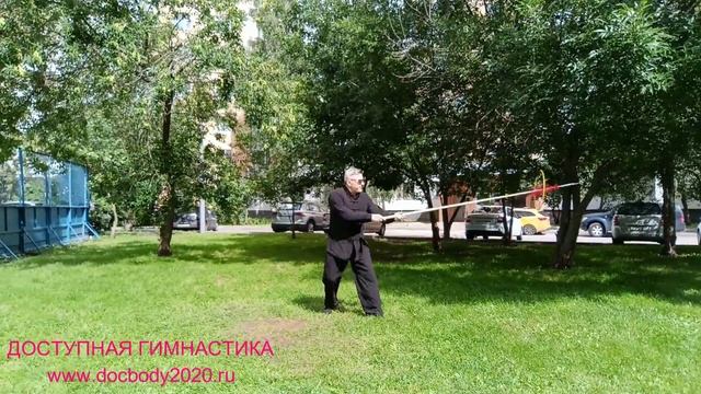 Упражнения с копьём на координацию и точность (6)