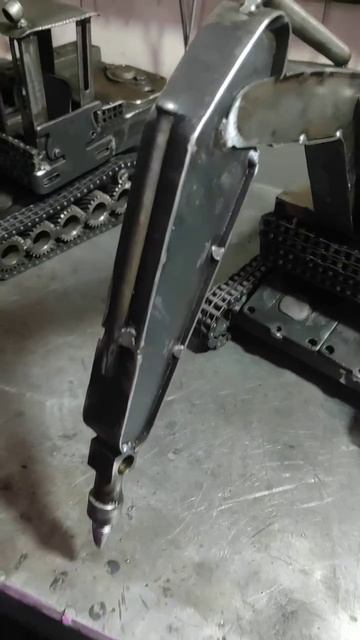 моделька экскаватора из металла