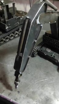 моделька экскаватора из металла