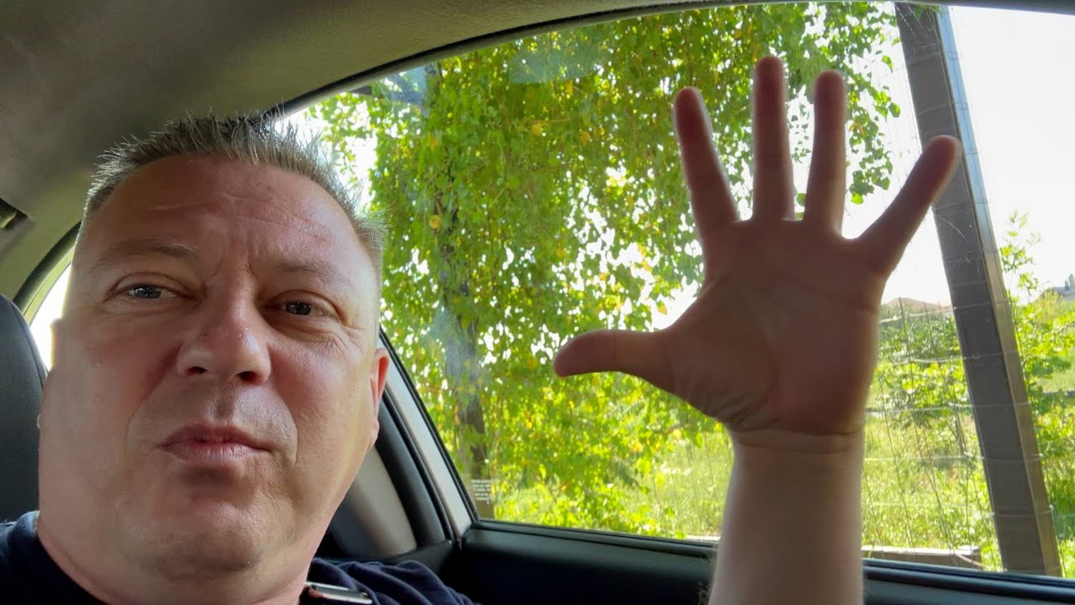 Жизнь вне орхидей. кому то на ЗЛО, НО сегодня у меня МАМКИН день