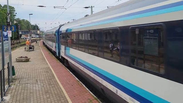 "75 лет джд Будапешта" Электровоз Таурус 470 002 с пассажирским поездом