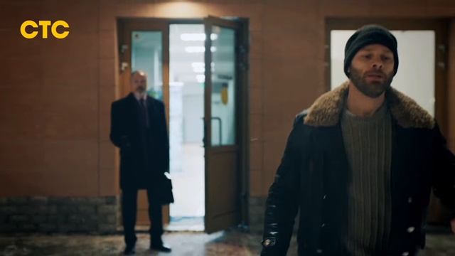 МОЛОДЁЖКА И СТС LOVE - В ОДНОМ РЯДУ  .mp4