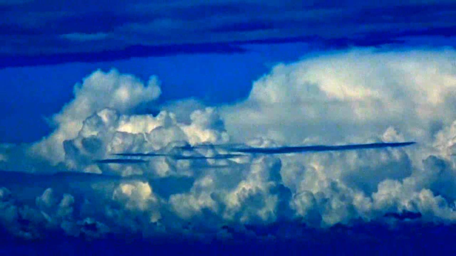 Мощная тыловая конвекция в 100 километрах к северу от города Вязники 08.08.2025