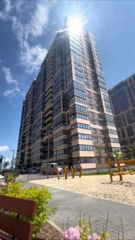 Лето в «Отражении»: безбарьерная среда, закрытый двор и обилие зелени 🌿