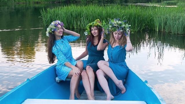 "ТАКОЕ ВЯТСКОЕ ЛЕТО... (Фото Надежды КОЛЕВАТОВОЙ (Вятка-Киров), музыка Антона АРЕНСКОГО)