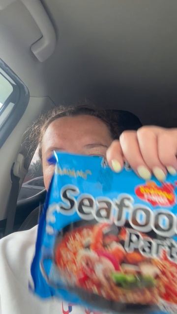 Закупилась лапшой для мукбангов