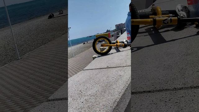 Тренажеры на набережной.