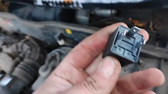 перестали работать поворотники и аварийка ваз 2114.