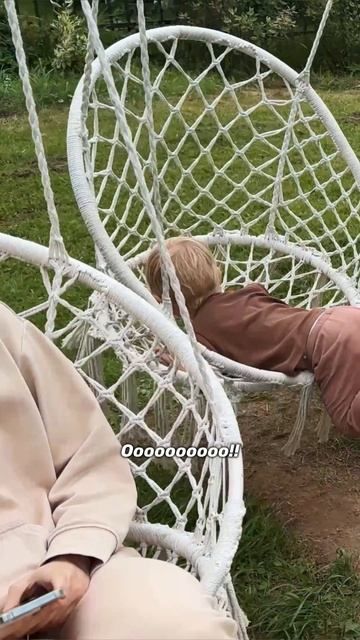 Покачаешь маму?