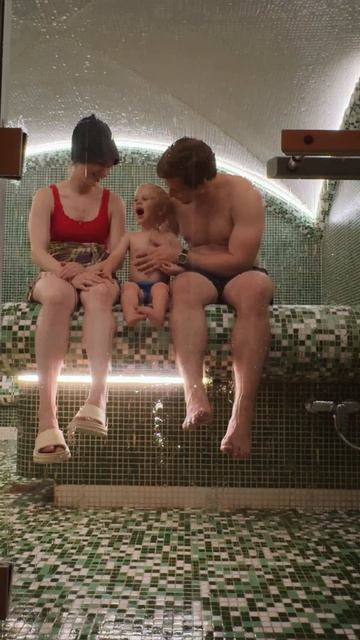 С сыном в хаммаме! Ему понравилось)