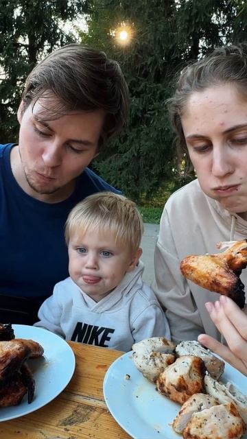 Есть лучше руками, чтобы кайфануть на 100%