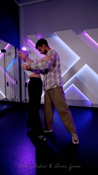 Bachata. Artem Bodrov & Anna Lymar || Dance Studio 25.5
