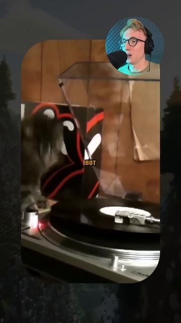 Когда твой кот — главный тролль дома 😼 #КотоПранк #СмешныеФейлы #ВирусноеВидео