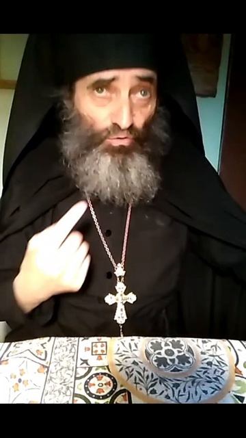 Лес за деревьями или дерево в лесу?