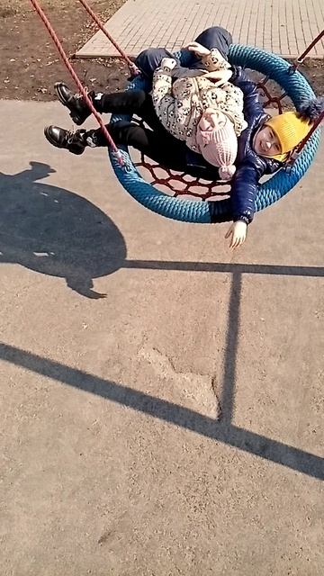 Супер девочки на отдыхе)))) VID_20250324_130918.mp4