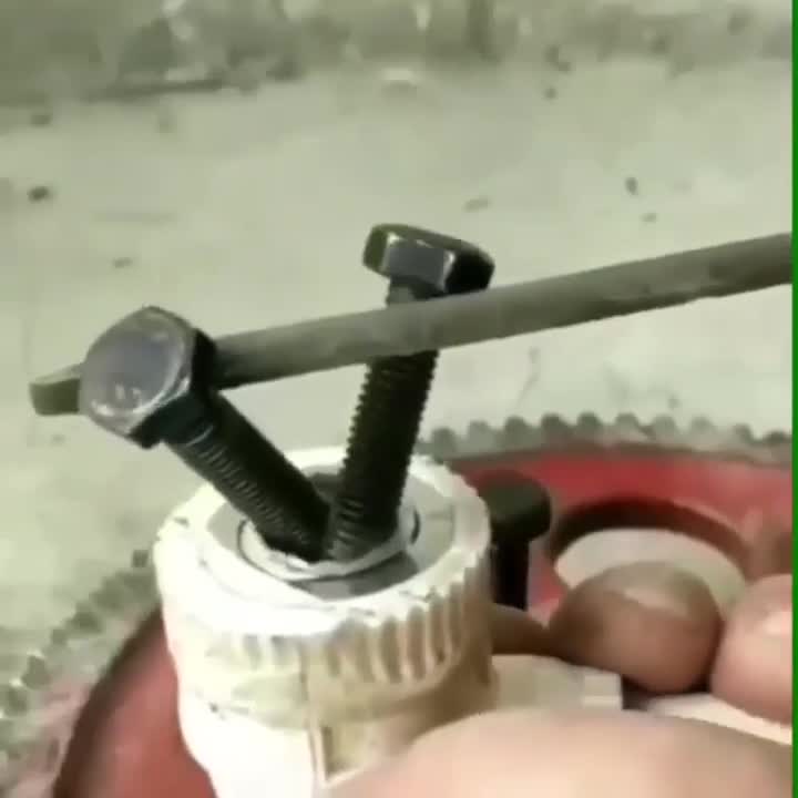 Каждый сантехник бывал в такой ситуации.