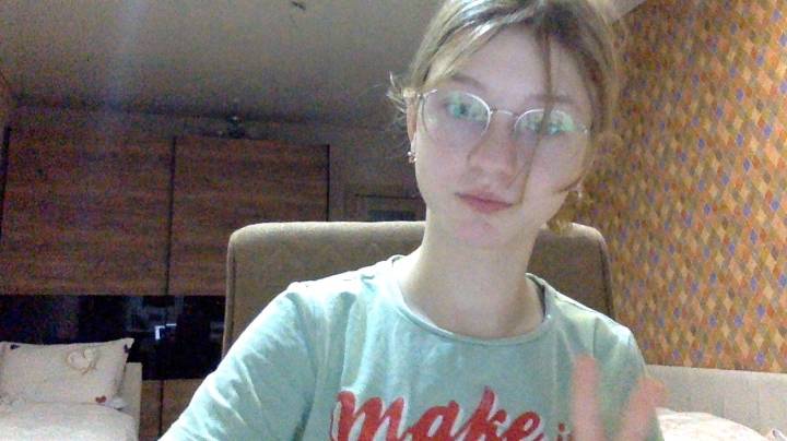 Извините, за долгое отстуствие! И спасибо за 8 подписчиков)) ❤️