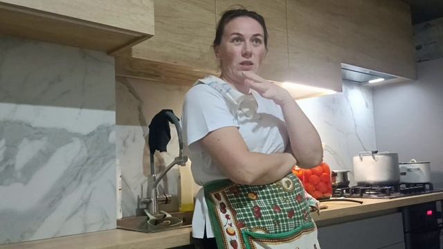 Что мне снег что мне зной мы готовимся всё съесть зимой! Многодетная семья хочет в деревню!