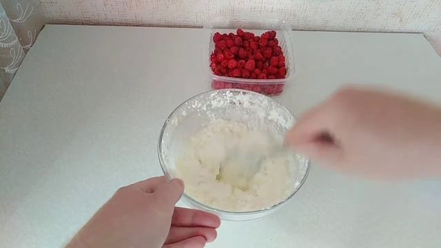 Малиновый десерт