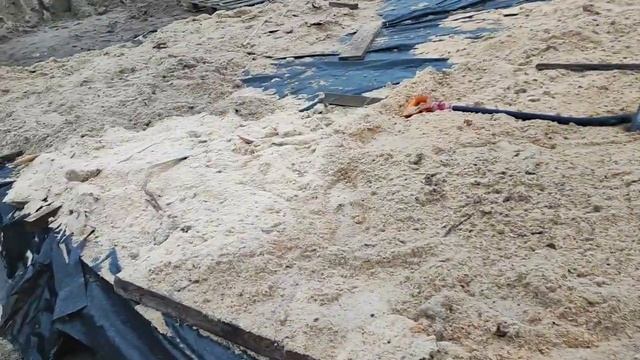 утепление фундамента на зиму.