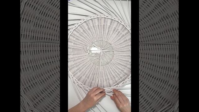 Плетёный поднос с защитным стеклом