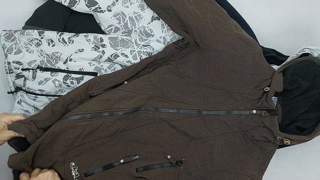 35369 Куртки спорт весна-осень softshell, 13пак, giubbini trecing 1/4, секонд (extra) оптом