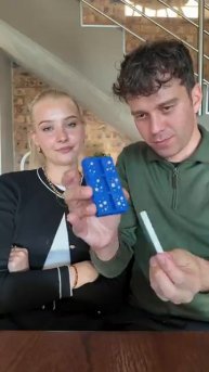 Фокус с белой полоской