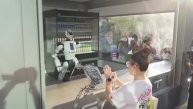 🤖🏪Первый в мире киоск с продавцом-роботом