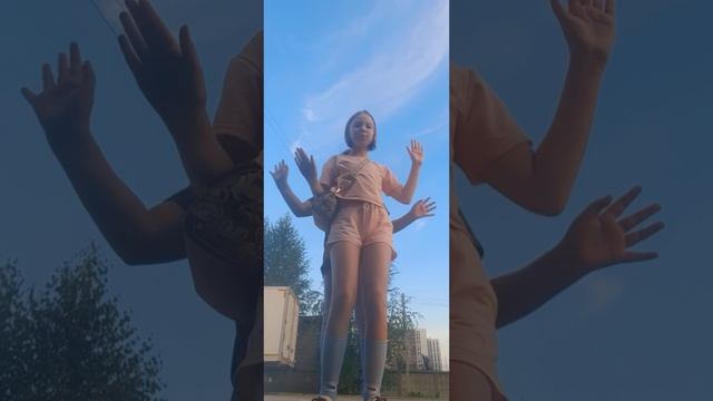 Забыла выложить! Это было давно, ловите видосик с NIN_CAT (⌒‿⌒)