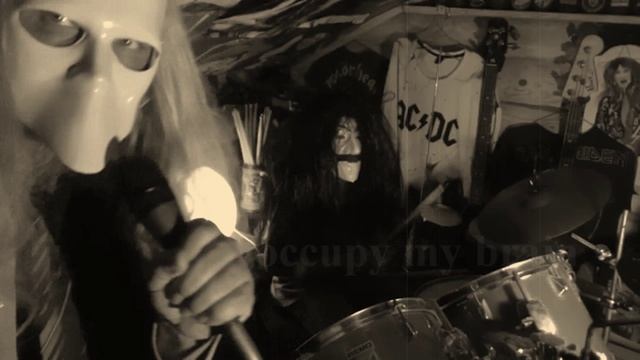 Black Sabbath - Paranoid в небе мчится