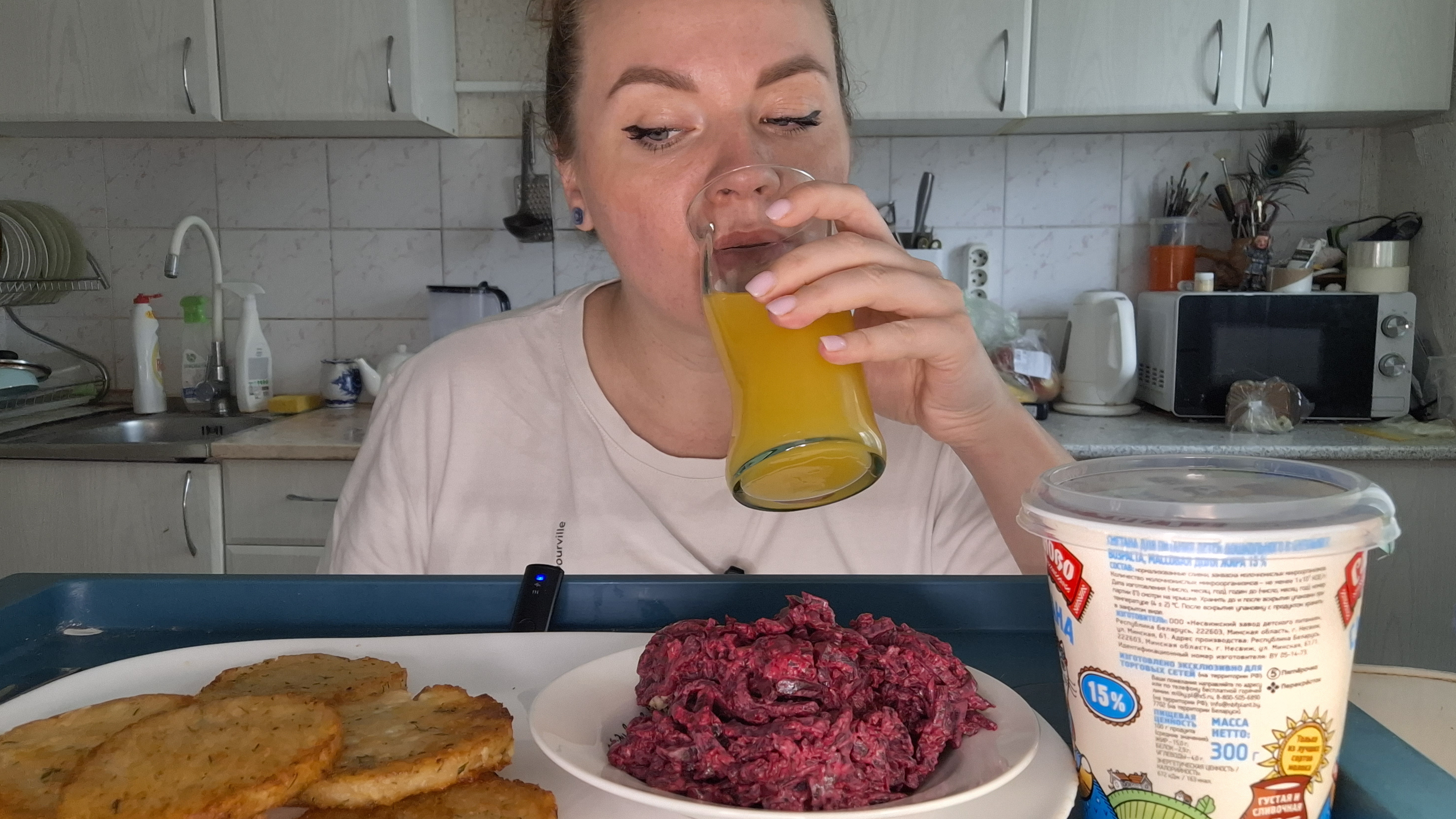 Мукбанг драники со сметаной #Мукбанг #фудблог