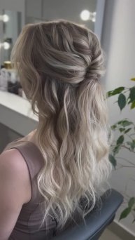 Простая текстурная и объемная укладка #прическа #укладка #волосы #мальвинка