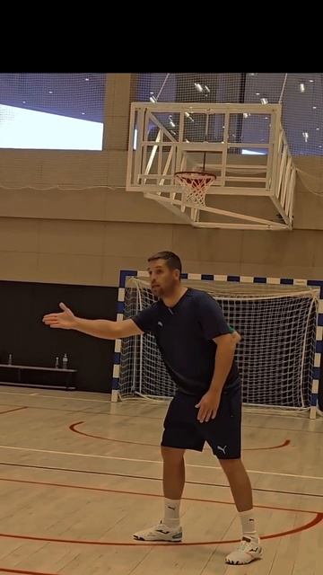 Футзал. Отбор мяча