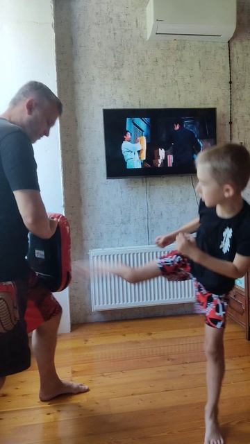 Удары по Макиваре - Солодовников Всеволод / Брюс Ли