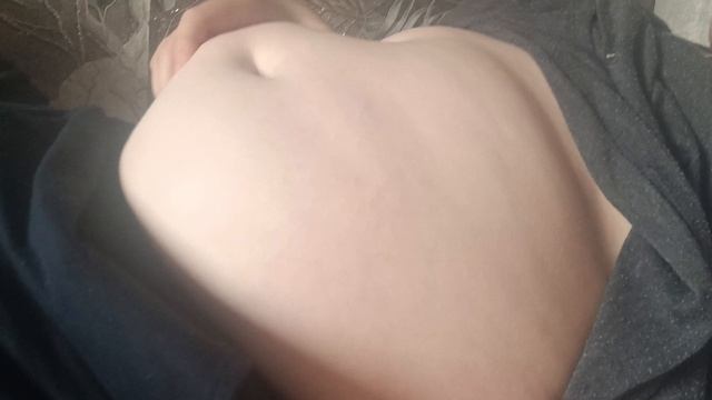 ИГРАЮ С ЖИВОТИКОМ🤤🤤🤤