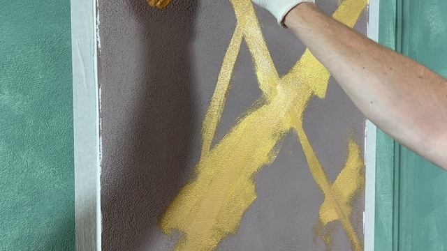 Декоративная штукатурка карта мира с золотыми жилами