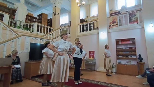 24.08.2024. Гордо реет флаг России библиотека ОДО ЦВО.