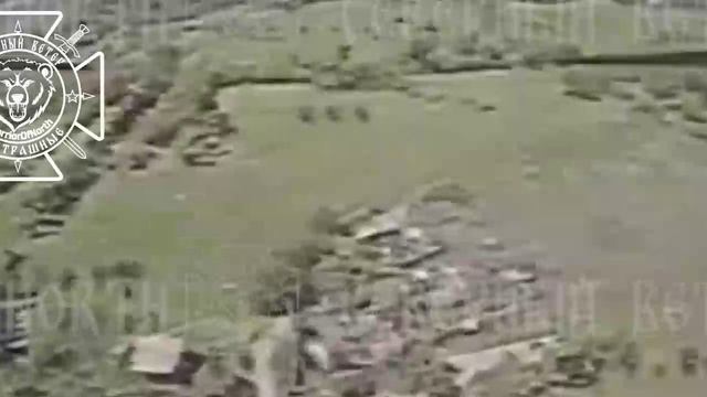 Уничтожение пункта управления БпЛА ВСУ в Харьковской области Противник укрылся в заброшенном сарае