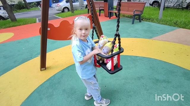 Алисия.. Милана.. котика  "Чапа-чапа дуби дуби Чапа-чапа".. август 2025г.