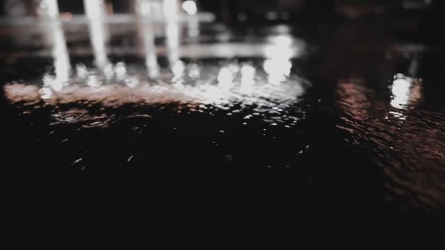 Серый (по следам Красной Шапочки)