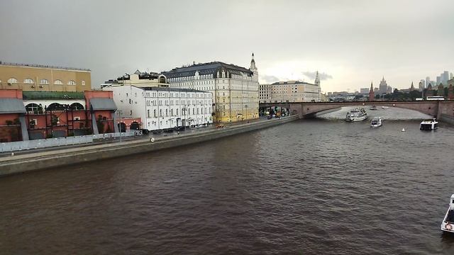 парк "Зарядье" Москва 13.08.2025