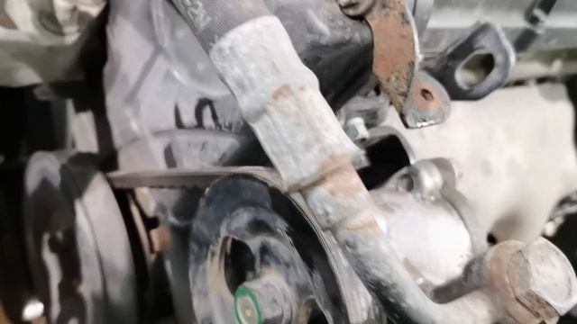 Снятие Гбц Hundai Elantra 3 2005 ДВС 1.6. Часть 3 снятие ГУРа.