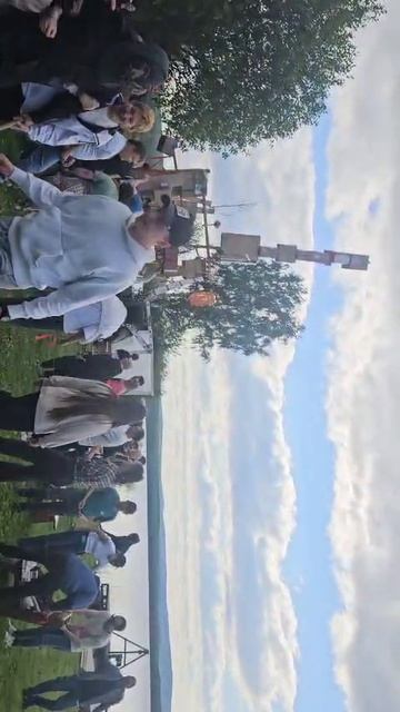 d259e3fc-737e-41c2-8e13-f765993d9cf7